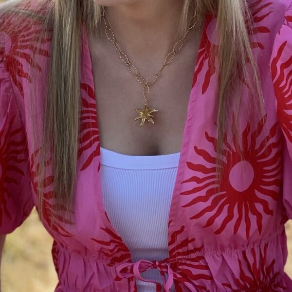 Flower necklace