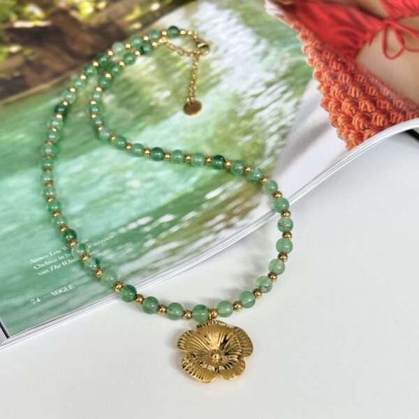 Green flower necklace